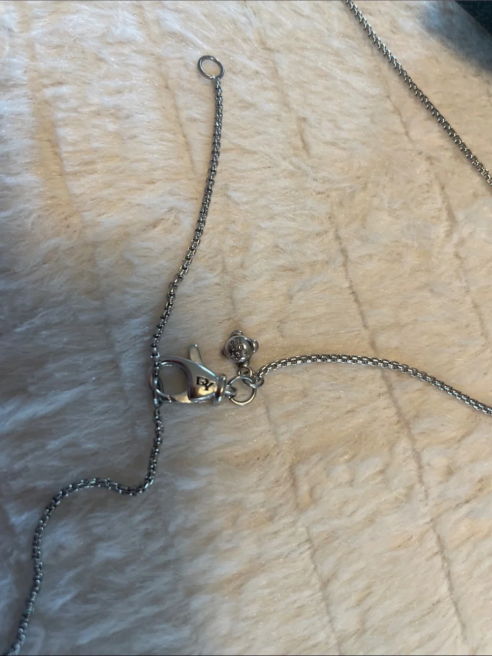 David Yurman Two Interlocking Heart Necklace in Silver and Gold - Picture 2 of 9